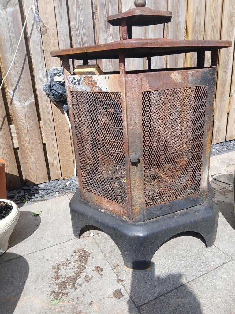 Vuurkorf met gaas en deurtje, Ophalen of Verzenden