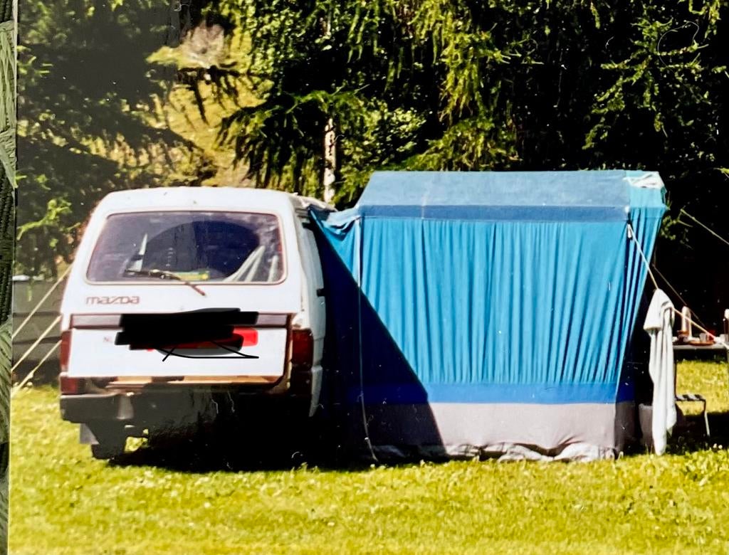 Voortent voor bij kampeerbusje, Ophalen, Gebruikt