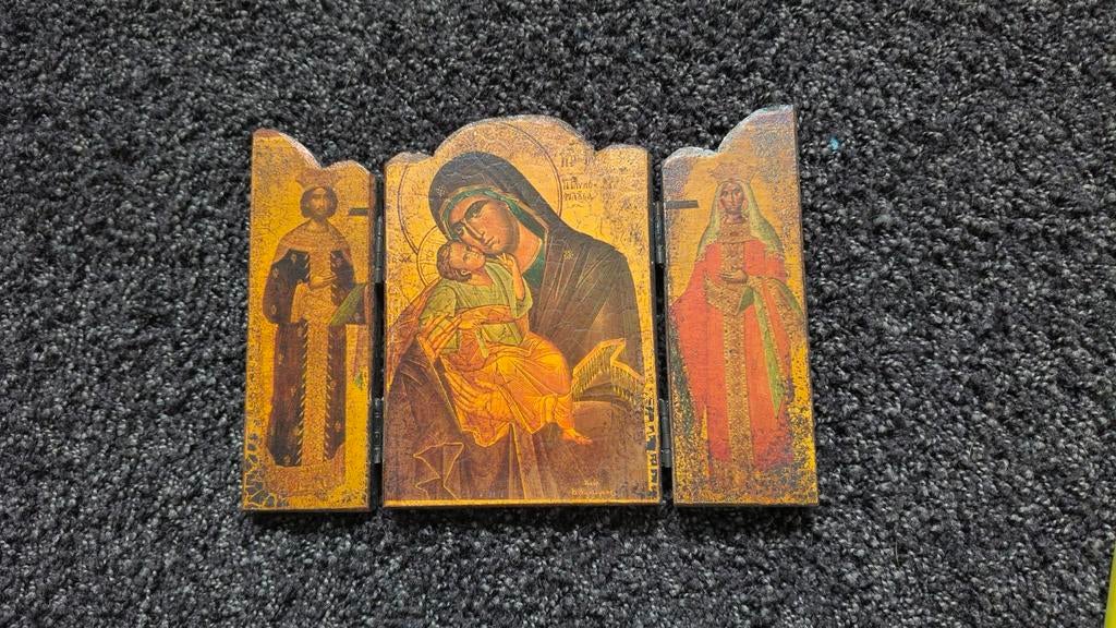 Grieks drieluik icoon, Verzenden