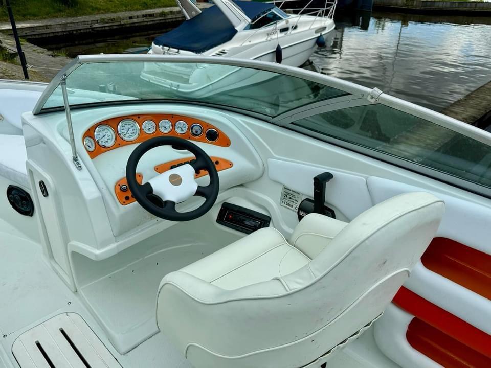 STARCRAFT 1800GT MERCRUISER 4.3 V6 190PK 7-PERSOONS BOWRIDER, Watersport en Boten, Gebruikt, Binnenboordmotor, 120 tot 200 pk