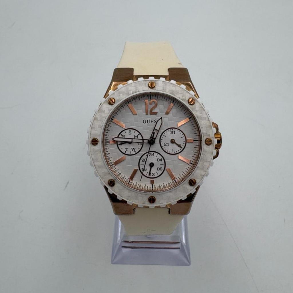 Guess Overdrive dameshorloge W10614L2 - Wit Rosé Creme, Ruilrijk, Zo goed als nieuw, Info@ruilrijk.nl, Neerstraat 60, 6041 KD Roermond