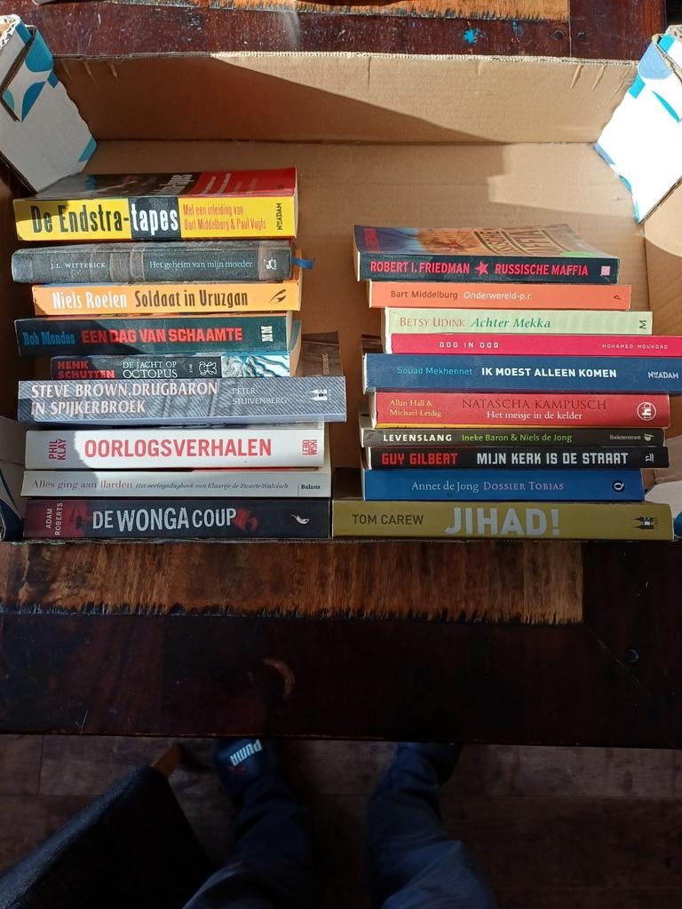 Doos met diverse boeken, ophalen in Apeldoorn, Ophalen