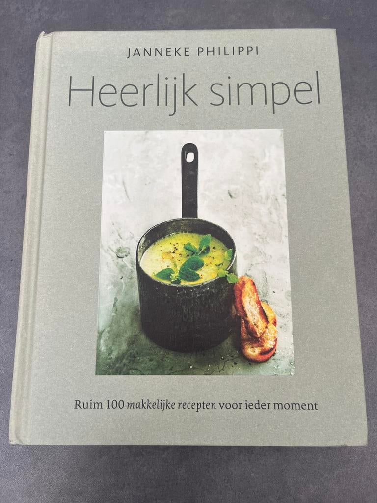 Heerlijk Simpel - Janneke Philippi (Kookboek), Ophalen of Verzenden, Zo goed als nieuw, Hoofdgerechten