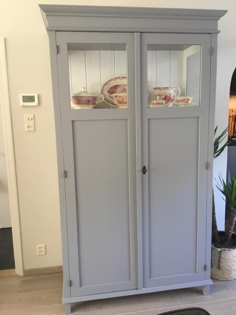 Tweedeurskast, Ophalen