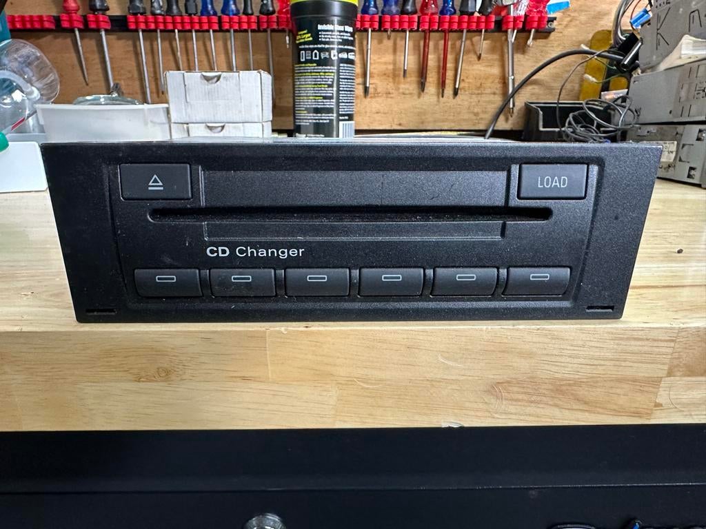 Audi CD wisselaar, Ophalen, Gebruikt