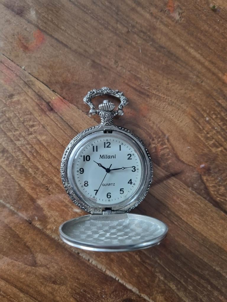 Milani zakhorloge met paardenafbeelding, Sieraden, Tassen en Uiterlijk, Horloges | Antiek, Zakhorloge, Overige merken, Ophalen of Verzenden