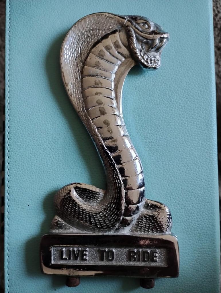 Ford Mustang GT350/GT500 Cobra Embleem Zwaar Chroom, Voor, Nieuw, Ophalen of Verzenden, Ford