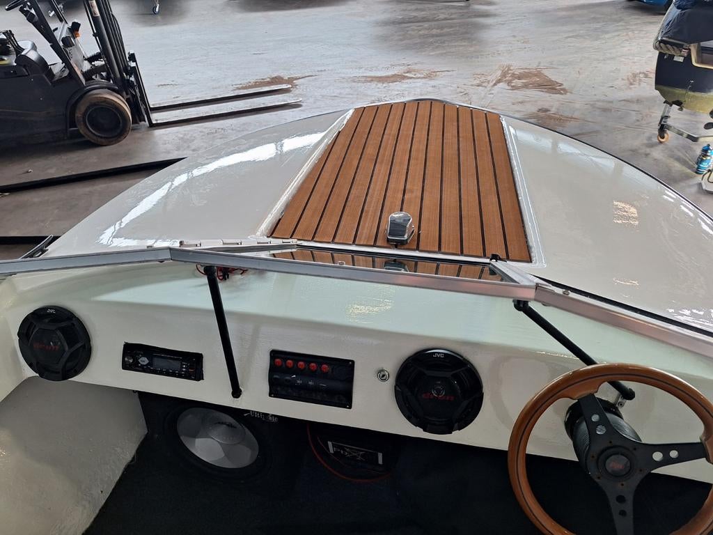 Speedboot gerenoveerd glastron 70PK 5.80 lang, Watersport en Boten, Speedboten, Ophalen, 70 tot 120 pk, 3 tot 6 meter, Buitenboordmotor