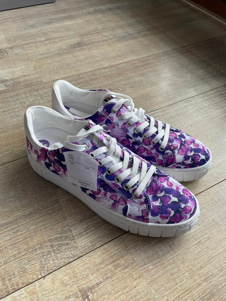 Dames Sneakers Marco Tozzi Bloemen mt 40 € 35,-, Kleding | Dames, Schoenen, Overige kleuren, Nieuw, Ophalen of Verzenden, Sneakers of Gympen