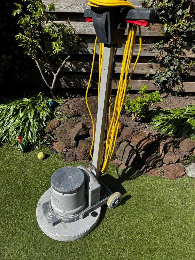 Numatic - eenschijfsmachine + 2x aandrijfschijf, Ophalen, Gebruikt, 1200 watt of meer, Overige typen