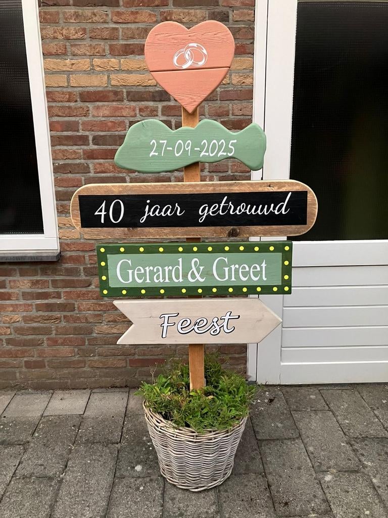 Bruiloft wegwijzers Huwelijk Trouwen Jubileum feestjes, Huis en Inrichting, Ophalen of Verzenden, Nieuw