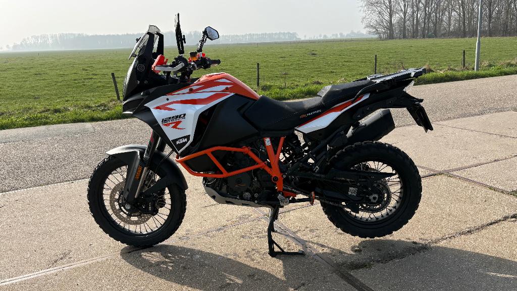KTM 1290 Super Adventure R met Jekyll and Hyde uitlaat, 2 cilinders, Handvatverwarming, Motorrijbewijs A, 1301 cc