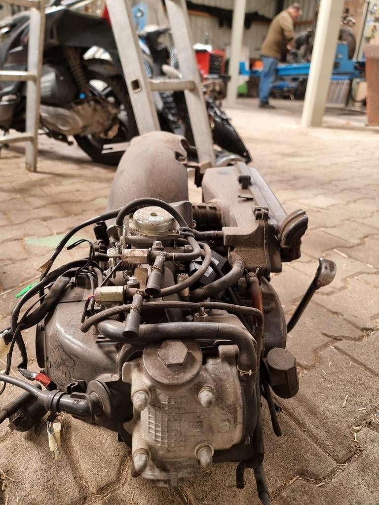 Te koop blok van een Sym orbit 3, Ophalen, Gebruikt, Blok