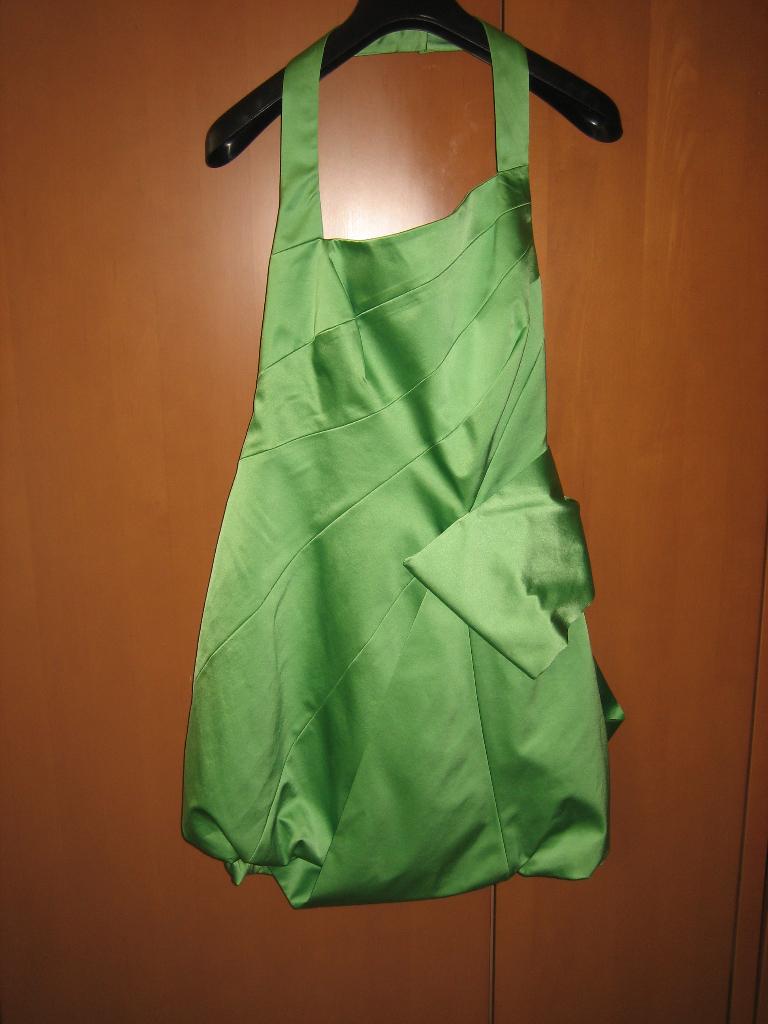 Prachtig licht groen cocktailjurkje KAREN MILLEN 38 Snazzeys, Maat 38/40 (M), Karen Millen, Verzenden, Nieuw