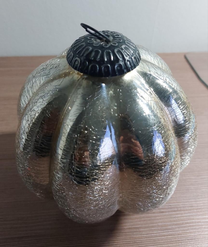 kerstbal / heksenbal glas craquele goud dia 16cm, Diversen, Kerst, Ophalen of Verzenden, Zo goed als nieuw