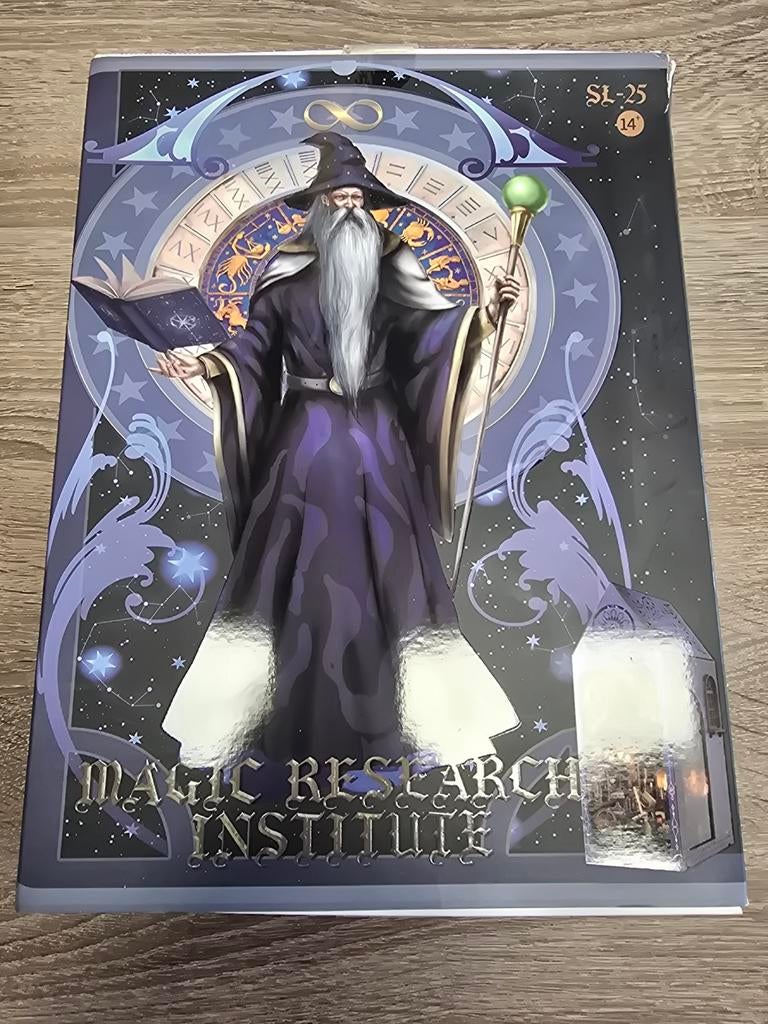 Book nook, Ophalen of Verzenden, Zo goed als nieuw, 1:35 tot 1:50