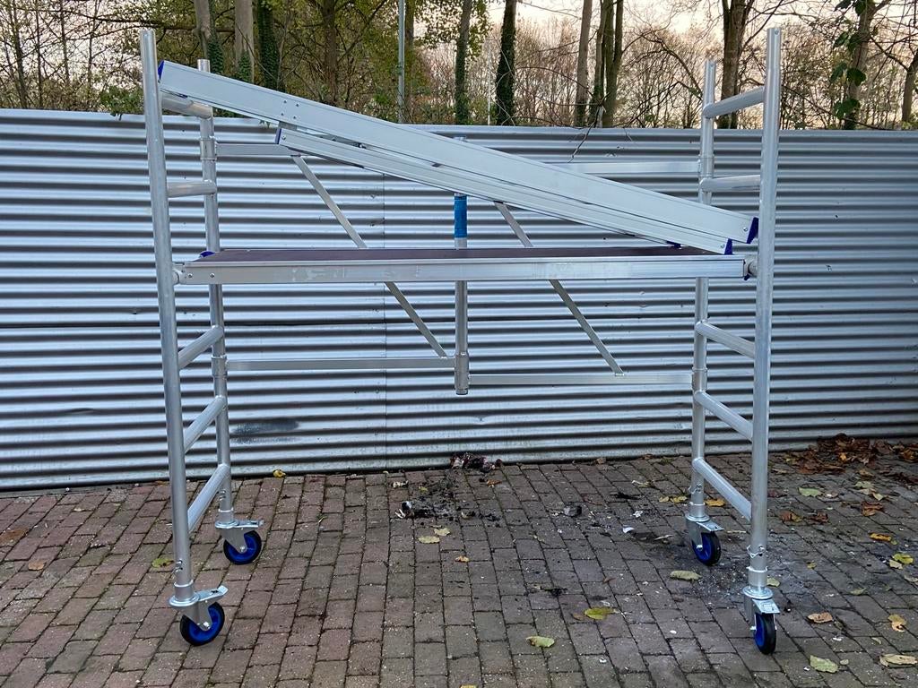 Kamersteiger te huur, Ophalen of Verzenden, Zo goed als nieuw