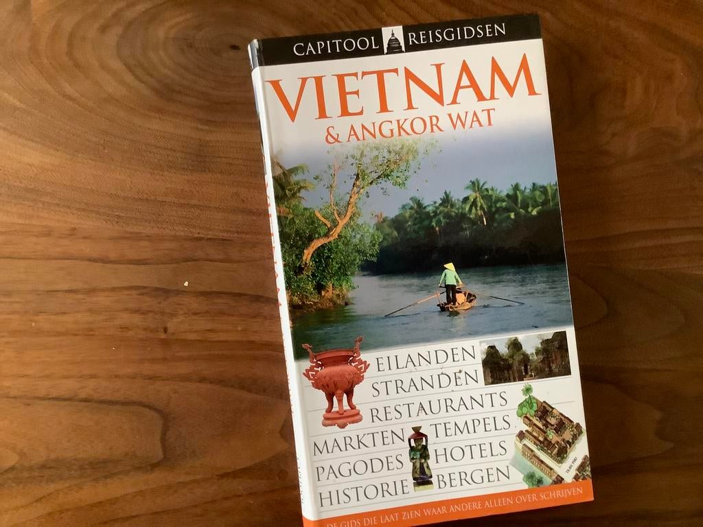 Vietnam Angkor Hwat 314pg Capitool reisgids, Capitool, Ophalen of Verzenden, Zo goed als nieuw, Reisgids of -boek