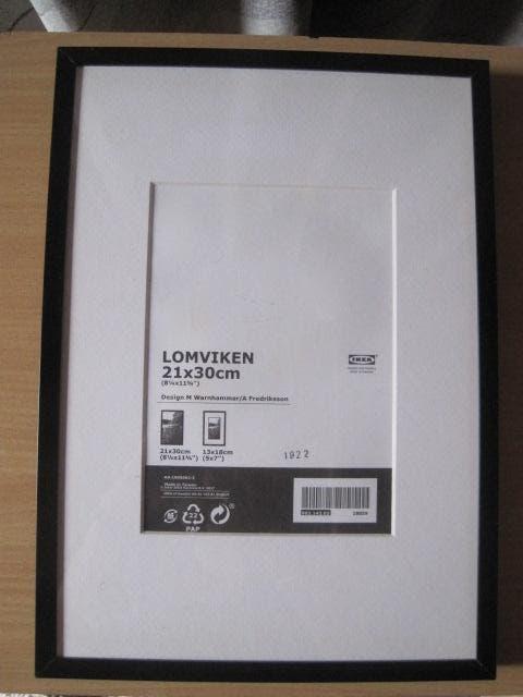 fotolijst Ikea. 21/30 cm. Nieuw. Zwarte rand. Met plexiglas., Ophalen of Verzenden, Nieuw