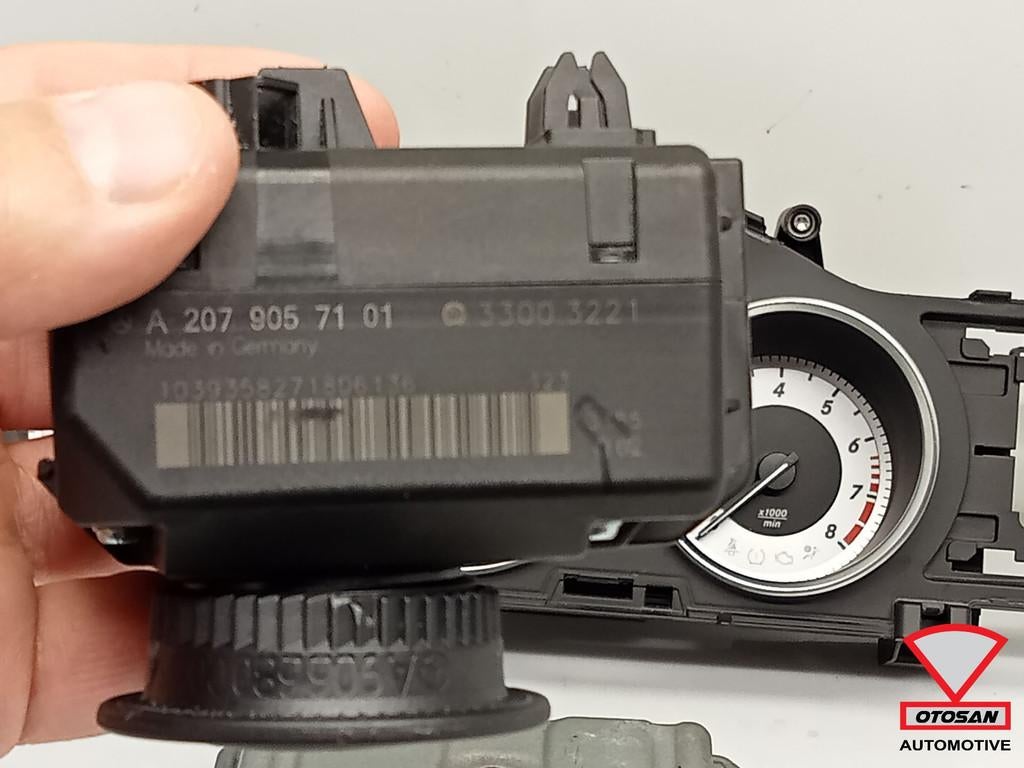 Mercedes C W204 Contactslot Set ECU 2xSleutels A2749000700 A, Gebruikt, Mercedes-Benz AG, Mercedes-Benz, Ophalen of Verzenden