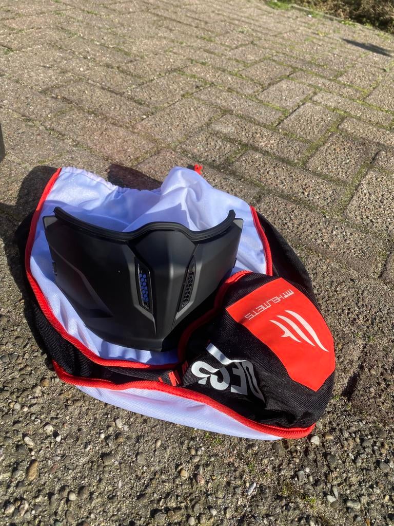 Streetfighter S SV helm maat S – nieuw in doos!, Motoren, Kleding | Motorhelmen, Ophalen of Verzenden, Nieuw met kaartje, Overige merken