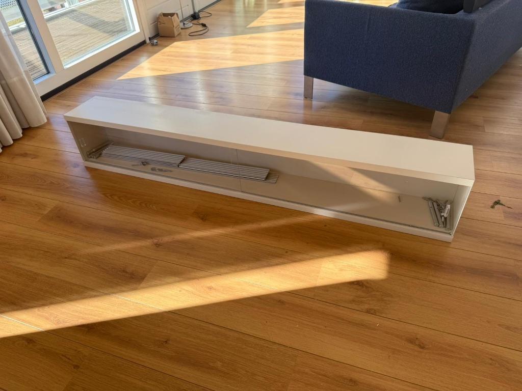 CD/ DVD rek (design), Huis en Inrichting, Woonaccessoires | Cd- en Dvd-rekken, Ophalen, 75 tot 150 discs, Cd's of Dvd's, Glas