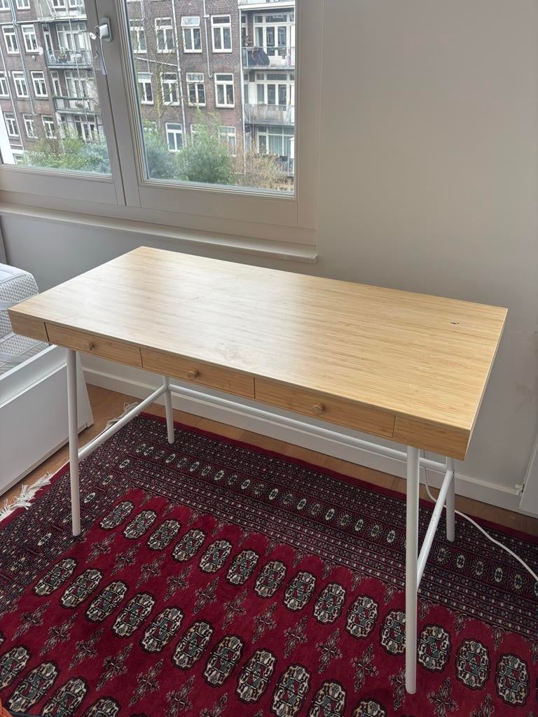 Ikea Lillasen bureau hout - Goede staat, Huis en Inrichting, Ophalen, Zo goed als nieuw