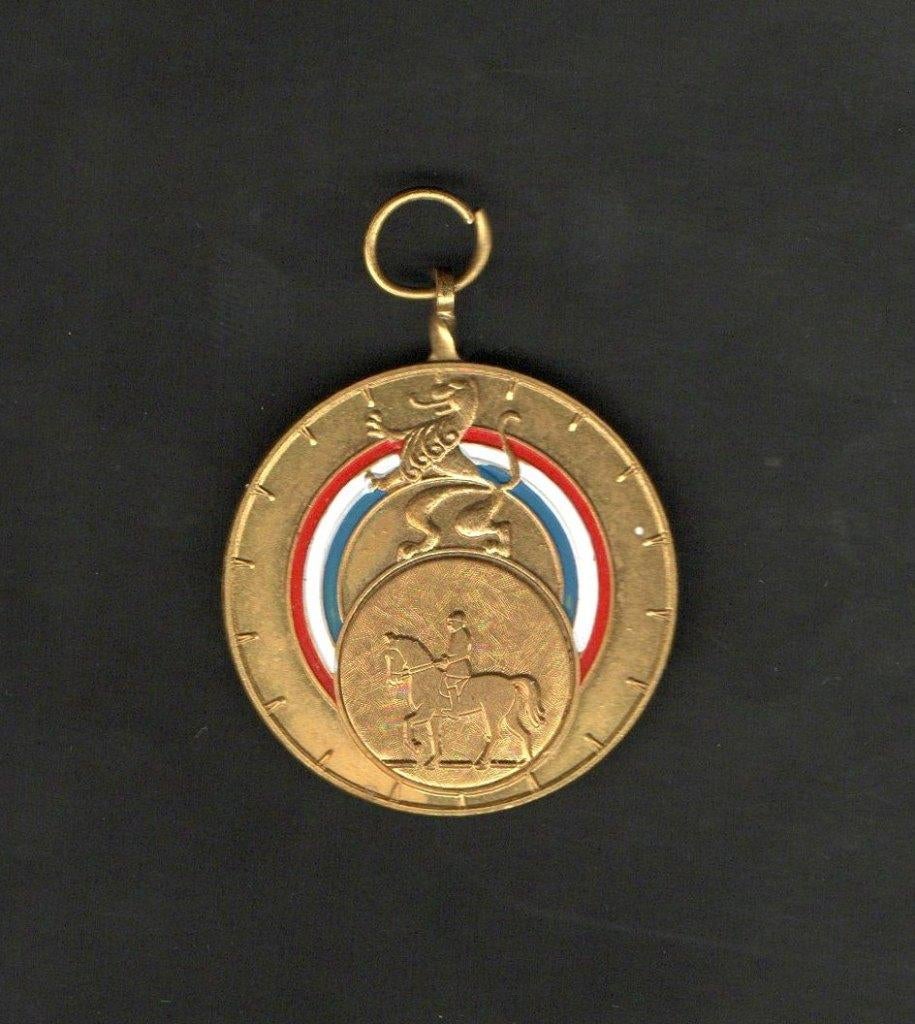 Medaille Eext Concours Hippique Paardensport., Verzamelen, Overige Verzamelen, Zo goed als nieuw, Ophalen of Verzenden
