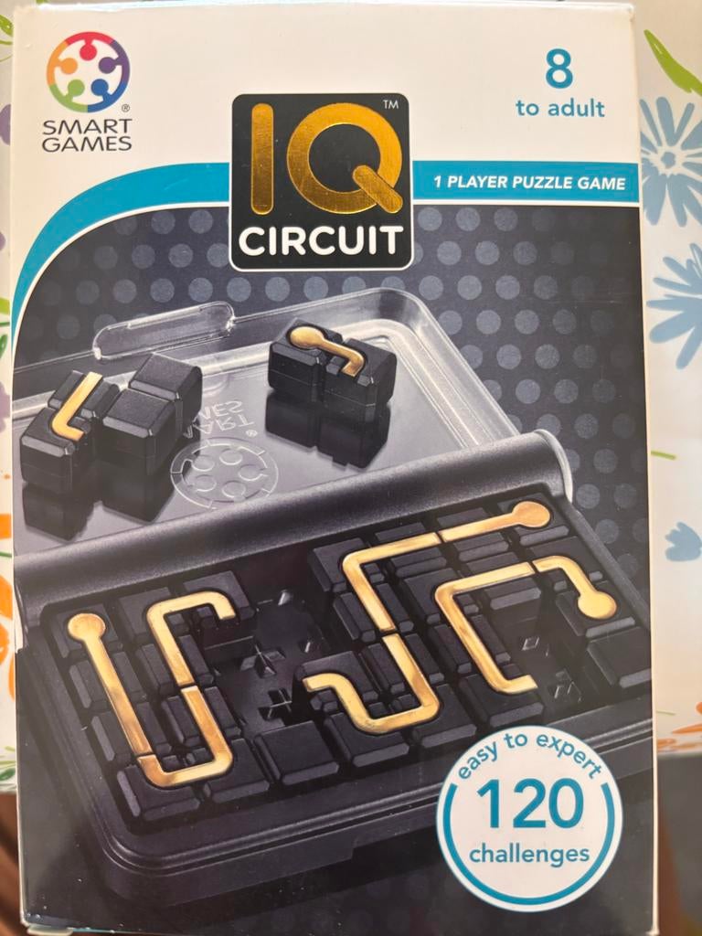 SmartGames IQ Circuit Puzzelspel - 120 uitdagingen, Ophalen of Verzenden, Minder dan 500 stukjes, Zo goed als nieuw, Overige typen