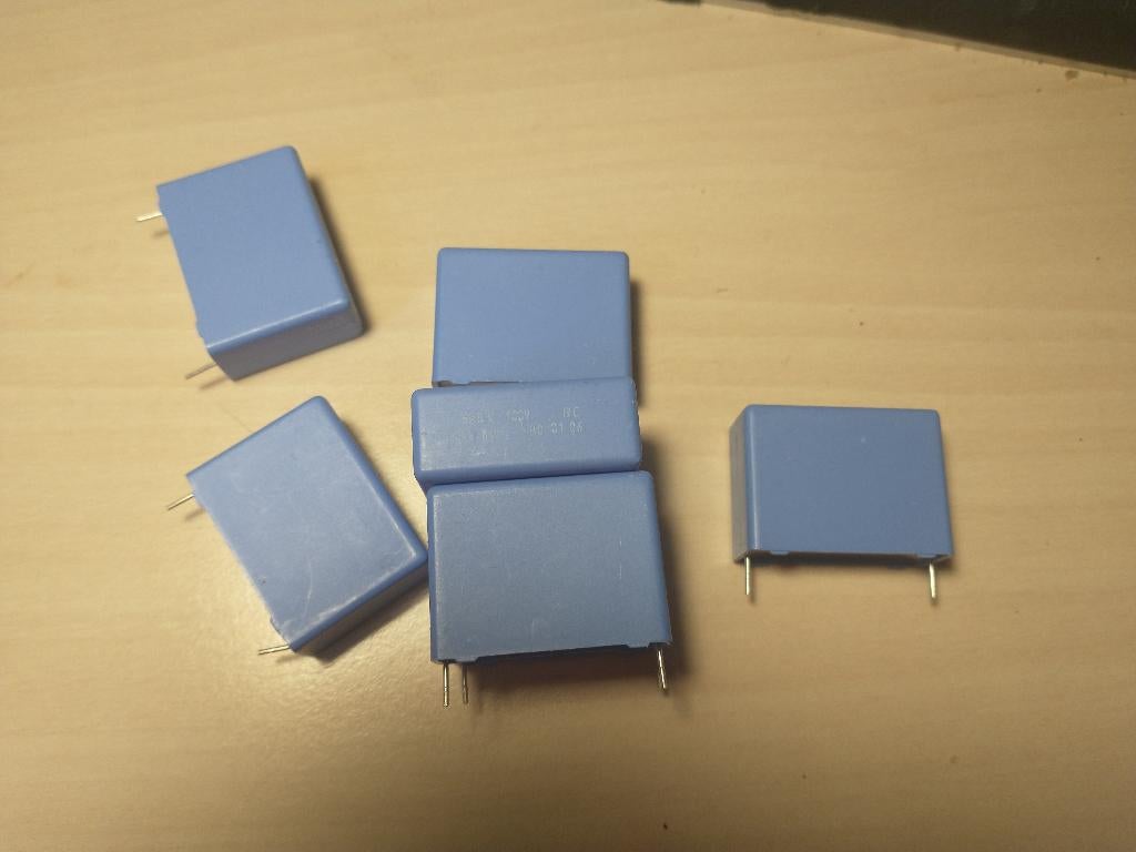 Philips MKC 344 6,8uf 100v (27,5mm) (Nieuw), Ophalen of Verzenden, Nieuw