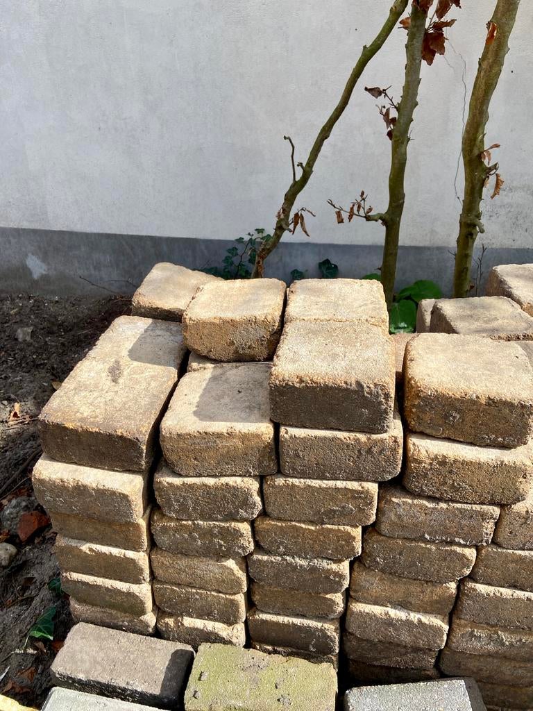 Gratis stenen af te halen, Ophalen, Klinkers, Zo goed als nieuw, Minder dan 5 m²