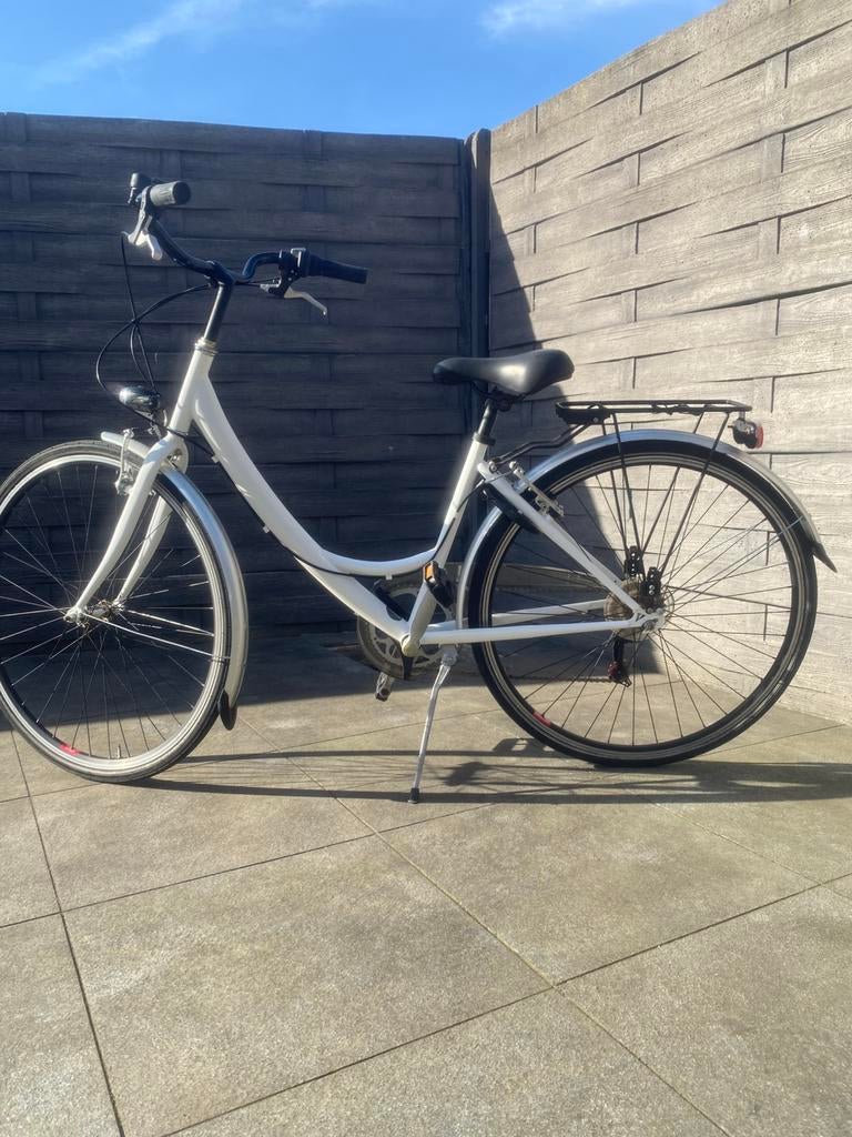 Meisjesfiets 26 inch, Fietsen en Brommers, Fietsen | Meisjes, Ophalen, Zo goed als nieuw, 26 inch of meer, Versnellingen