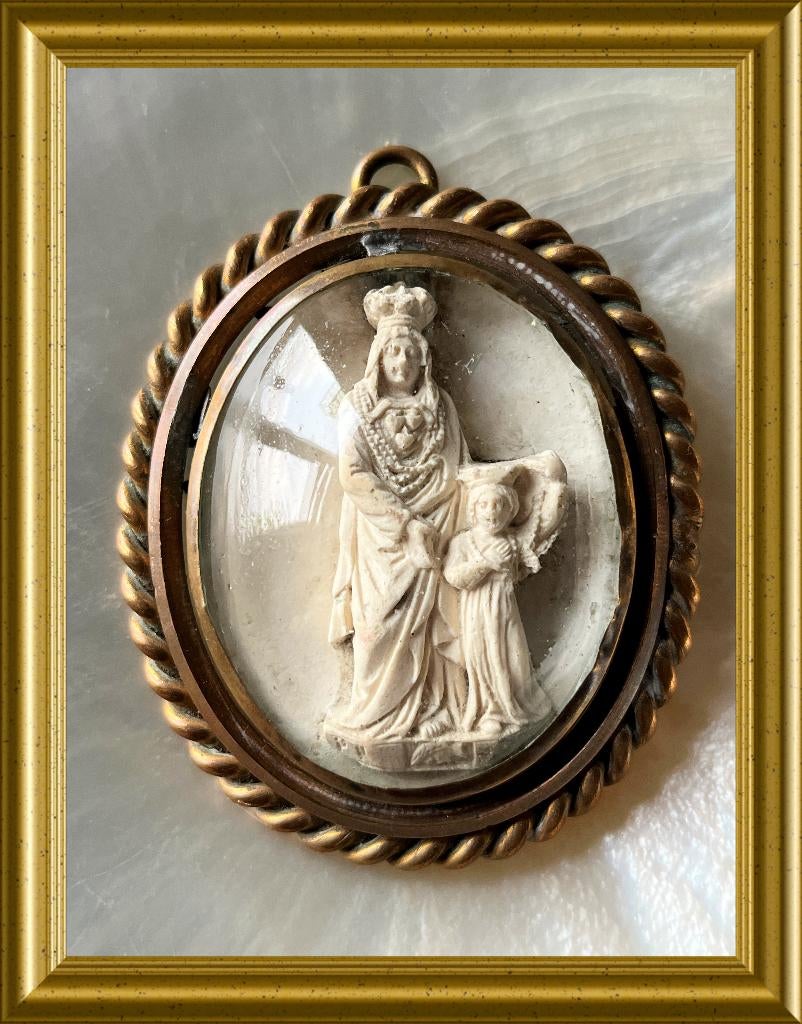 Antiek meerschuim lijstje met bol glas, Ophalen of Verzenden