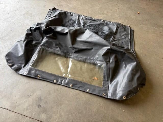 Triumph TR2-3-vroege 3A softtop, Ophalen