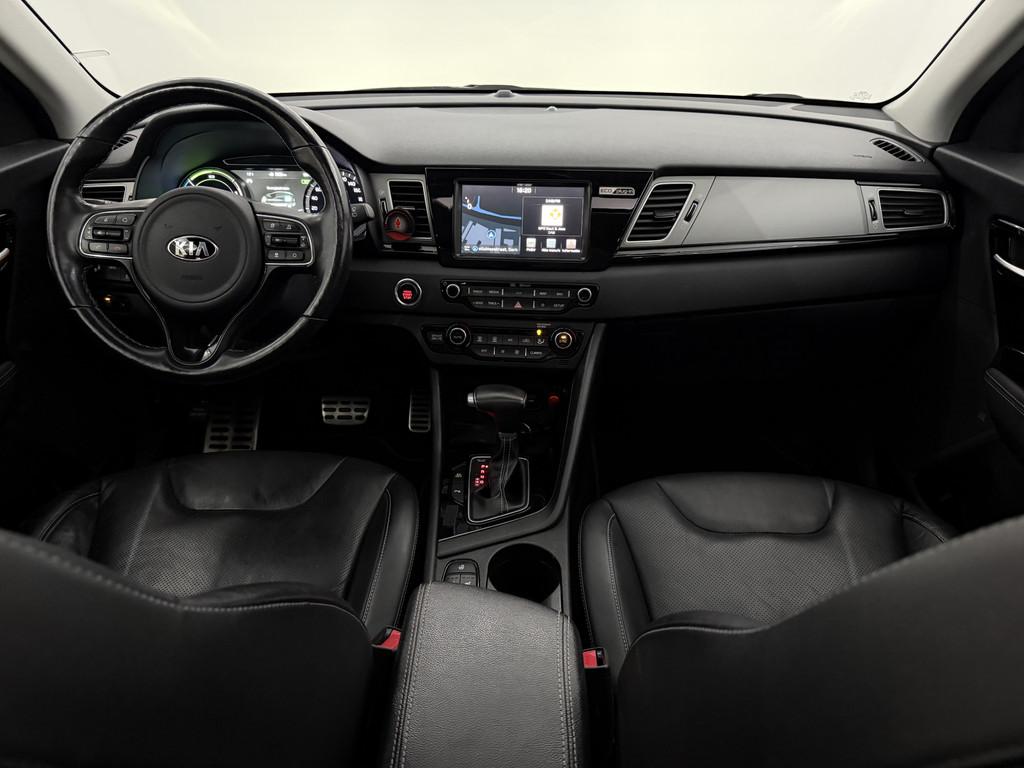 Kia Niro 1.6 GDi PHEV BusinessLine Leder, Schuifdak, Camera,, Auto's, Kia, 77 km/l, Gebruikt, Euro 6, Wit