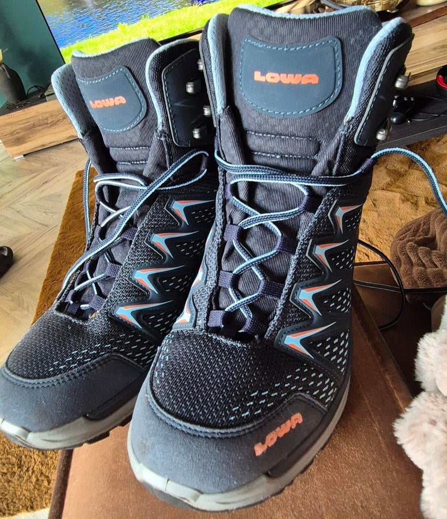 Lowa wandelschoenen maat 40 - Zo goed als nieuw, Ophalen of Verzenden
