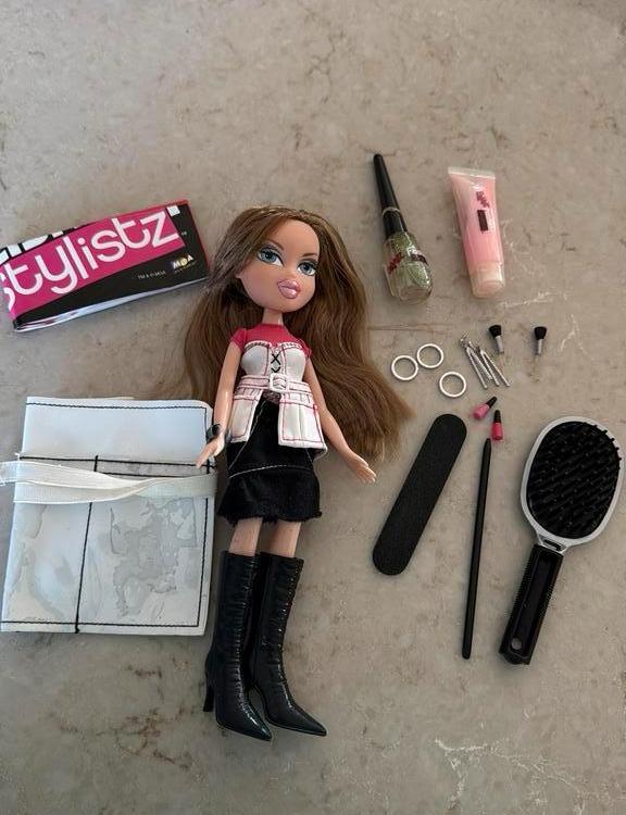 Bratz Fashion Stylistz Leah, Verzamelen, Poppen, Ophalen of Verzenden, Zo goed als nieuw
