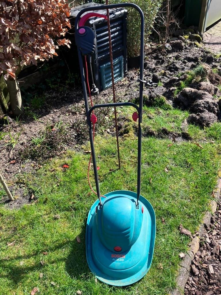 Elektrische grasmaaiet, Ophalen, Gebruikt