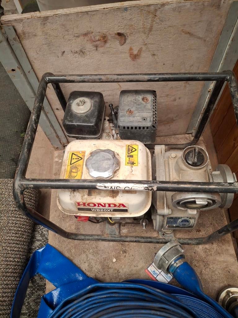 Schoon water pomp honda tehuur, Tuin en Terras, Ophalen of Verzenden, Zo goed als nieuw