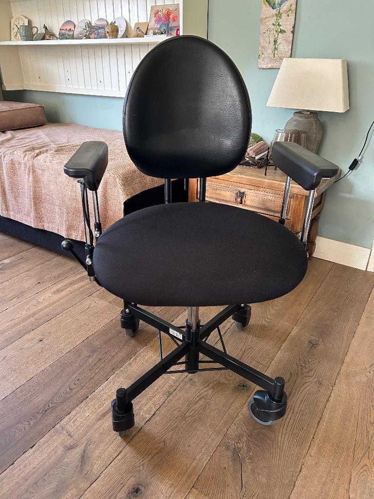 VELA TANGO 300E trippelstoel, Ophalen, Gebruikt