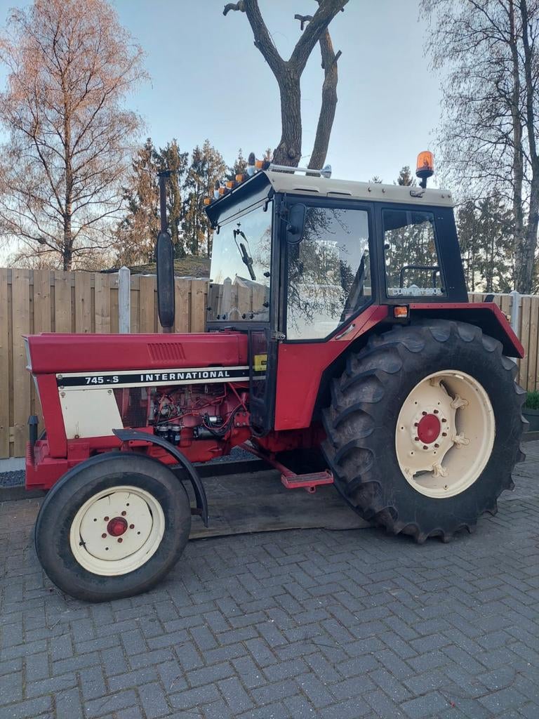 International 745s, Zakelijke goederen, Agrarisch | Tractoren, Ophalen, Gebruikt, Tot 80 Pk, Case IH