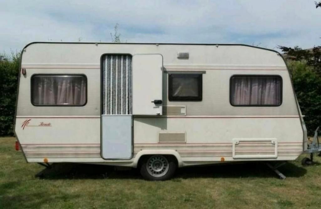 Dethleffs Rondo stapelbed, Caravans en Kamperen, Caravans, Rondzit, 750 - 1000 kg, Particulier, Vast bed