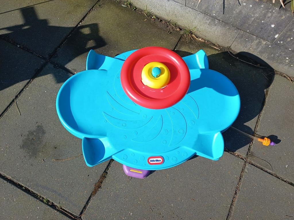 Little Tikes Waterspeeldraaibank - Urenlang waterpret!, Ophalen