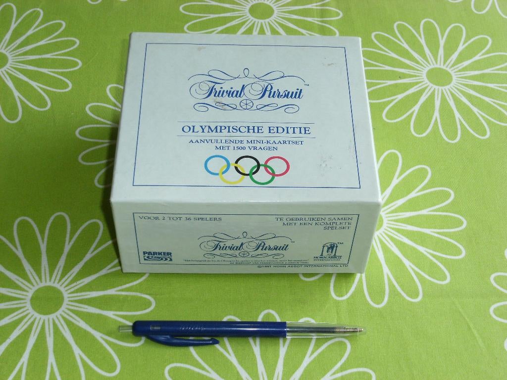 Trivial Pursuit Olympische Editie aanvulset, Vijf spelers of meer, Ophalen of Verzenden, Zo goed als nieuw