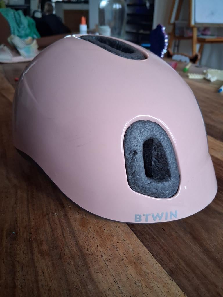 B'Twin baby fietshelm maat XXS - Roze, Fietsen en Brommers, Fietsaccessoires | Fietshelmen, Gebruikt, Jongen of Meisje, B'Twin