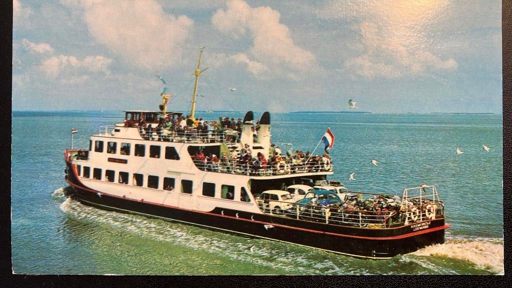 AMELAND  veerboot  hoogseizoen  auto's a/dek, Ophalen of Verzenden, Zo goed als nieuw