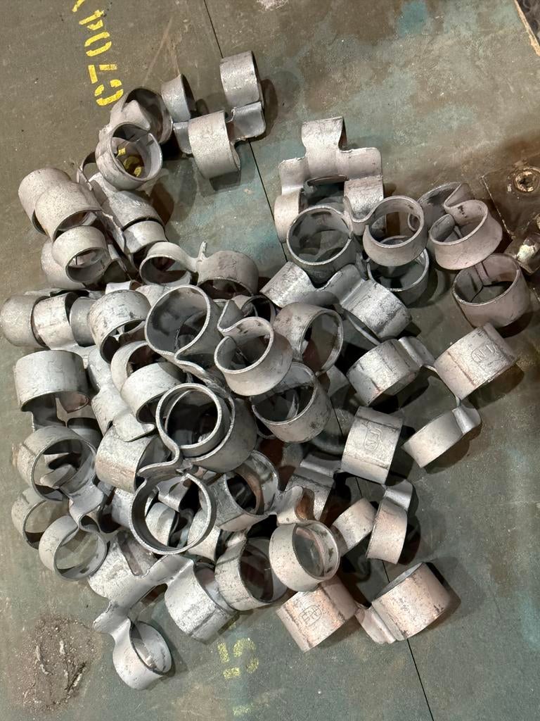 Staalkleurige FN .50 schakels voor hulzen, Ophalen of Verzenden, Landmacht, Nederland, Hulzen of Bodemvondsten