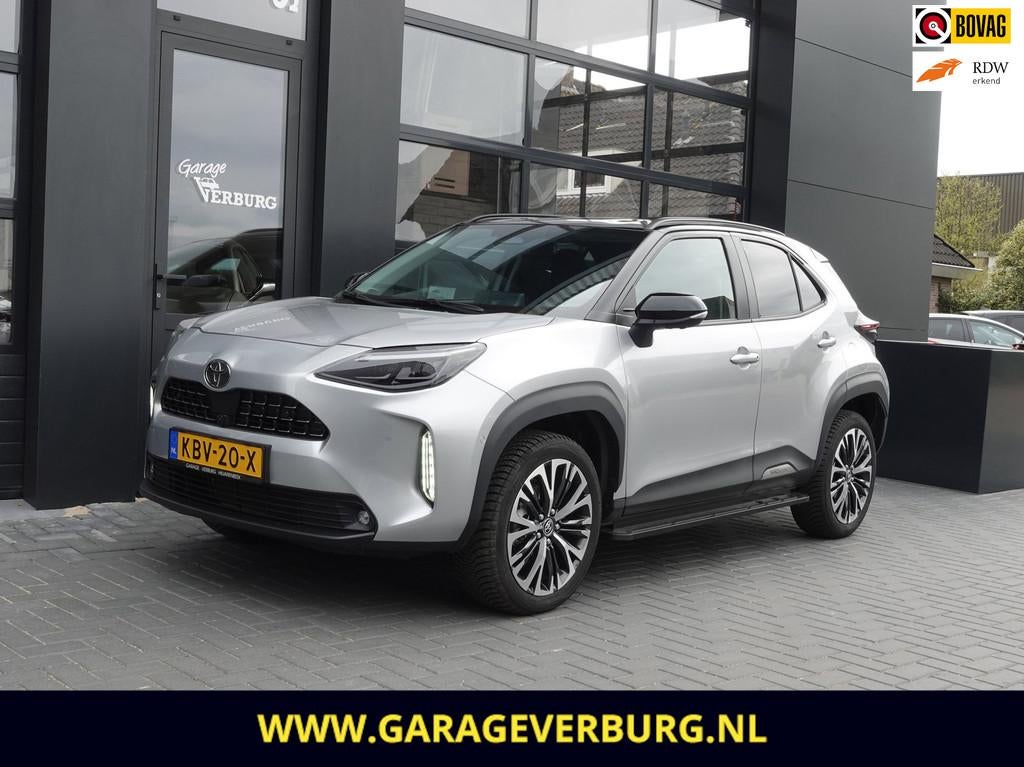 Toyota Yaris Cross 1.5 Hybrid 130 Launch Edition | Bi-Tone (, 1195 kg, Gebruikt, Leder en Stof, 1490 cc