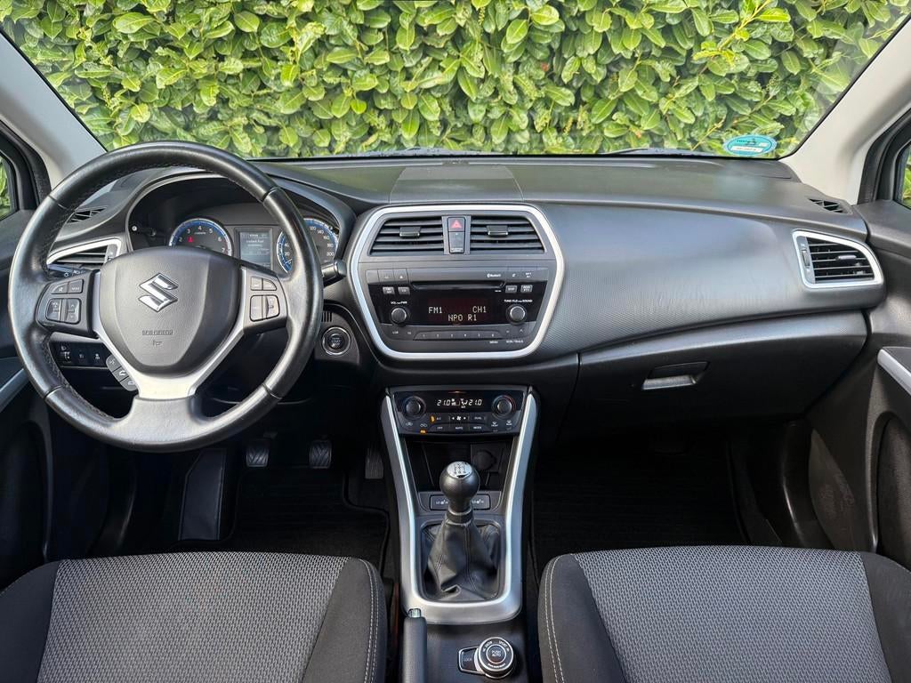 Suzuki SX4 S-Cross 1.6 Exclusive AllGrip|NWE APK|AIRCO|TREKH, Euro 6, 4 cilinders, 400 kg, 49 €/maand
