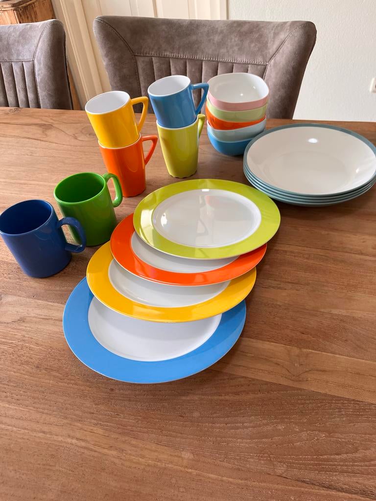 Mepal bekers en borden - Ideaal voor camping/picknick, Overige materialen, Gebruikt, Ophalen of Verzenden, Bord(en)